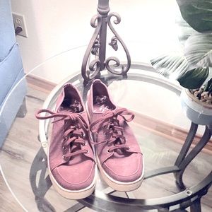 Women’s size 8 ll bean sneakers